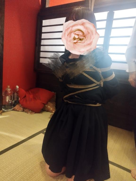 すずこ の エ口探究心に真っ直ぐな女