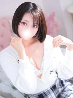ななこ