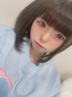 椎名すずは