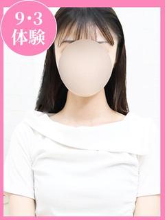 つきな