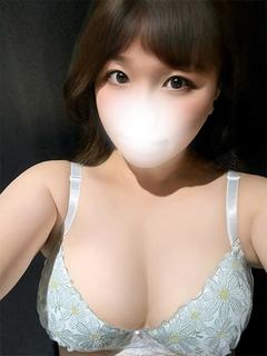 ゆりな