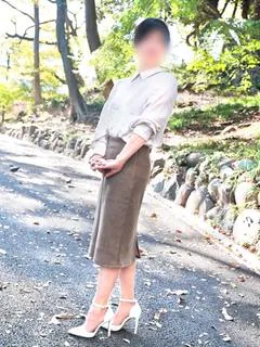 冴子