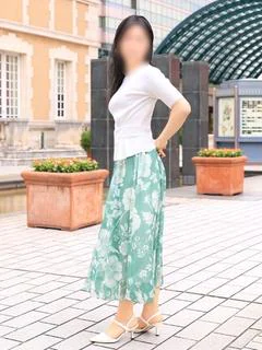 瑞乃