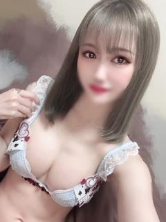 りろ【素人パイパン娘...