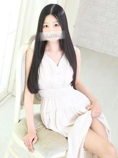 結城なこ