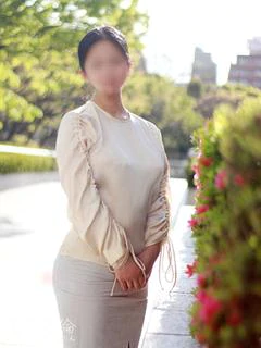 中島千鶴子