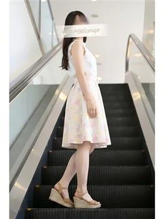 怜美