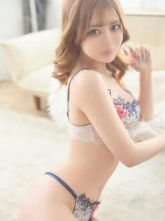 白川ゆり