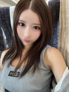 皐月らら