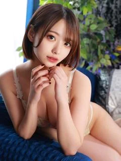 天月ひなみ
