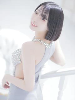 天月ひなみ