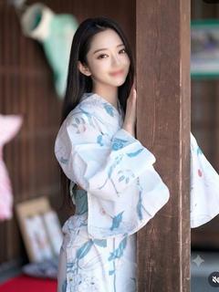 W.佐々木すみれ