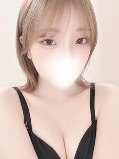 つきな