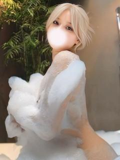 エミリ