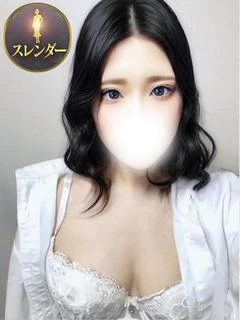 袴田くみ