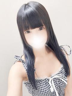 扇まむ