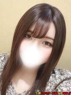 雫原ひなぎ