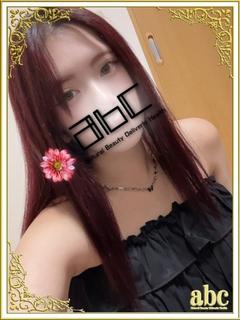 新人ここな