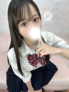 初美しゅり