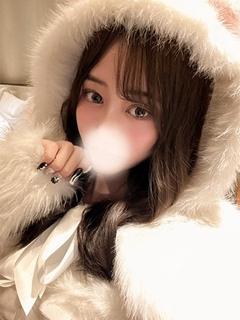 白崎ゆのん