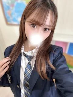 初美しゅり
