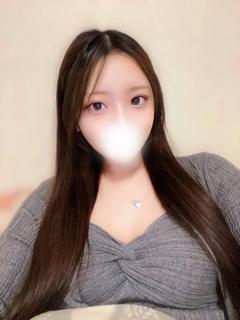 渚りろ