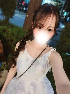 初美しゅり
