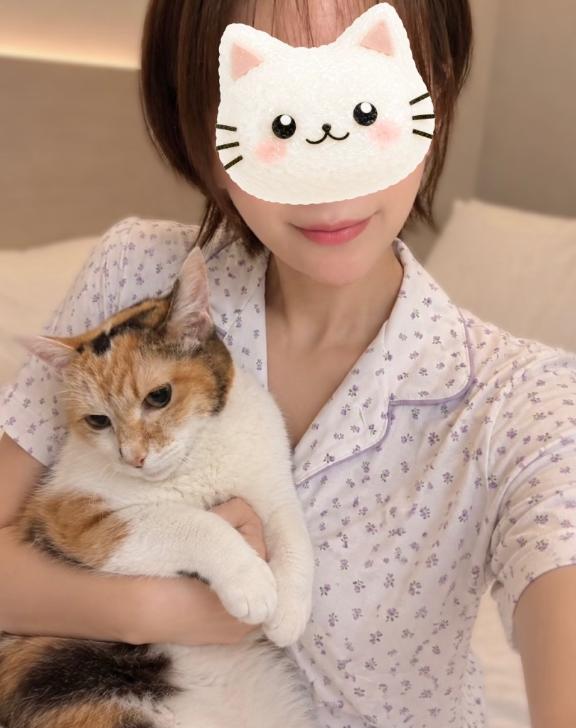 藍沢あみ の 愛猫と一緒に💕