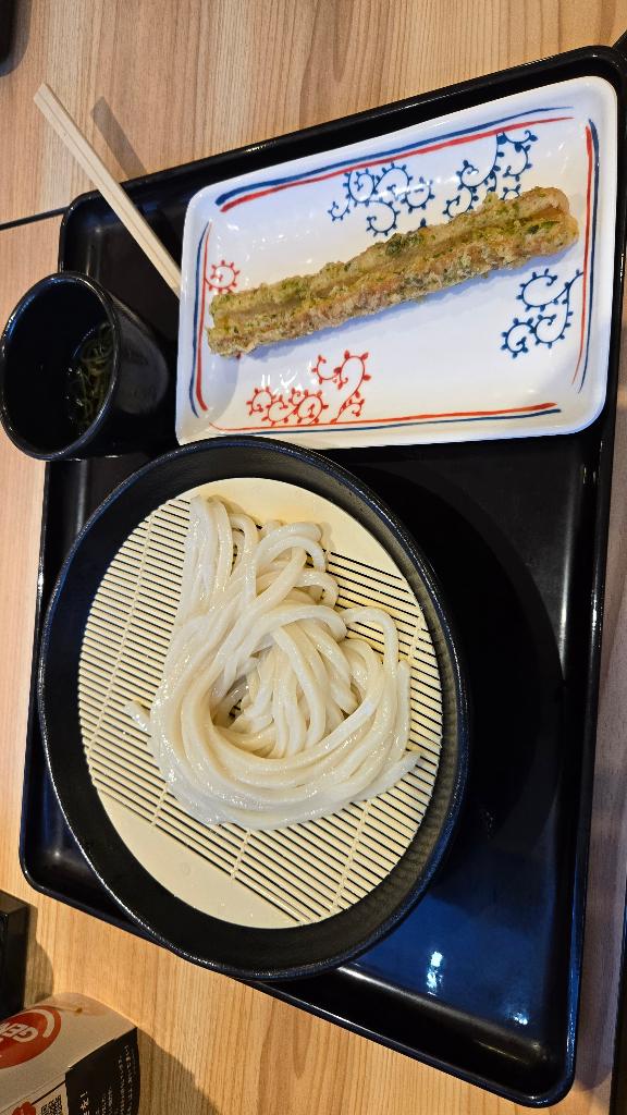 れい の 暑い時は何が食べたくなる？