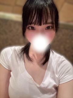 るり(スレンダー巨乳美女)