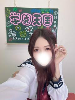 なぎ(綺麗系美女)