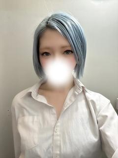 すず(男性経験が少ない彼女)