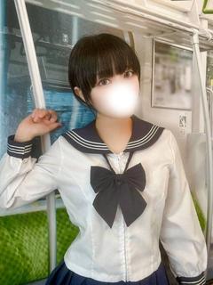 りぼん（ショートカット美女）
