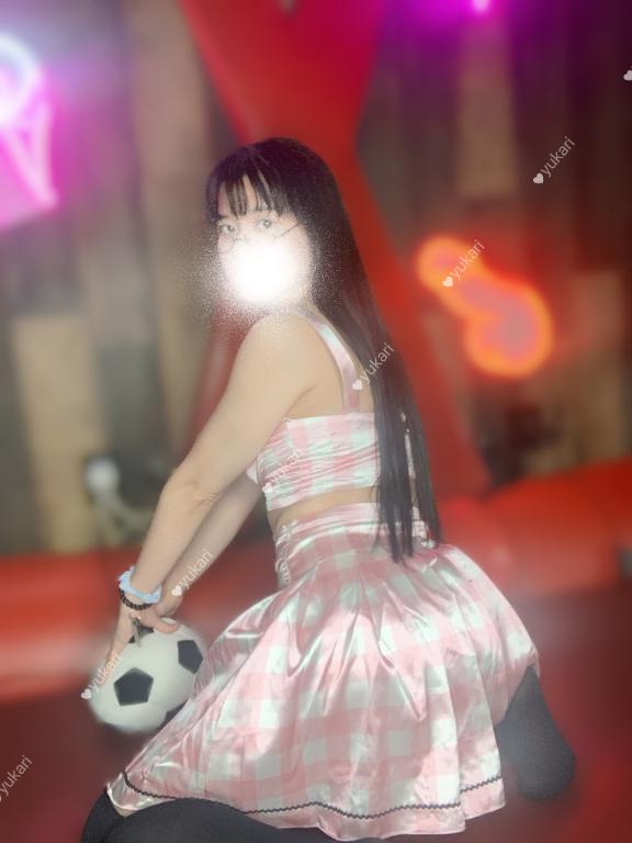 友香梨【ゆかり】 の ミンミン鳴かない…！