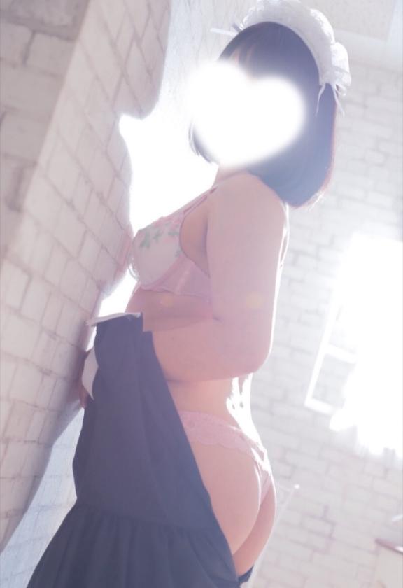 愛沢せいら の メイドのおしり🍑