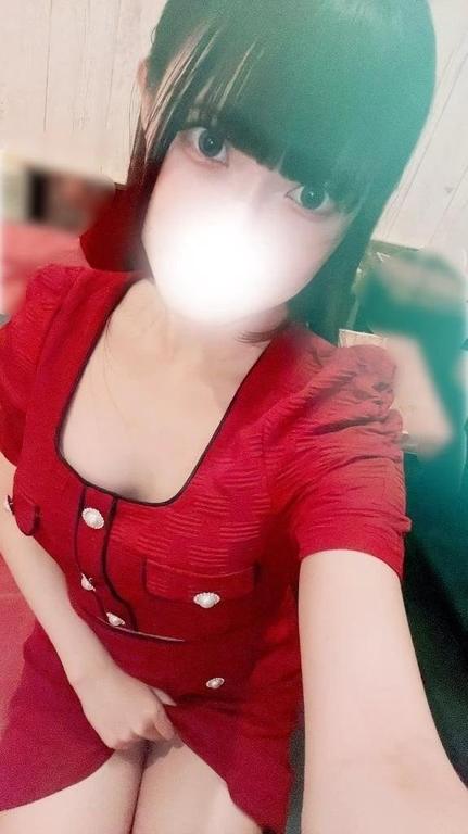 れいか の |´-`)チラッ