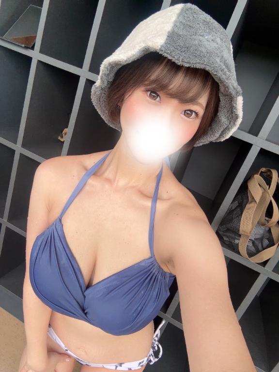 Miyuu の 10月のシフト考え中です🤔