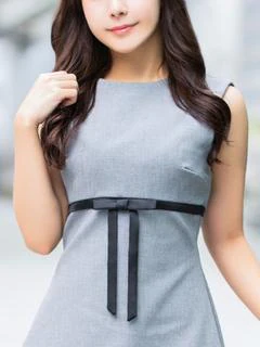 由彩 詩織