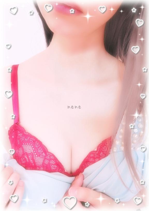 鈴夏　ねね の 見た目に惹かれる