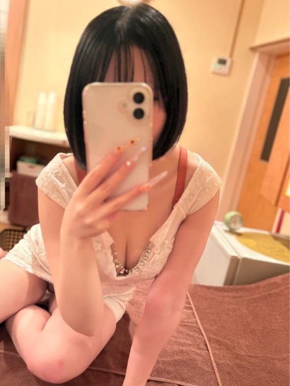 ここ の ちらっ♡