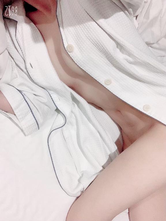 あいり の おへそとれる😢