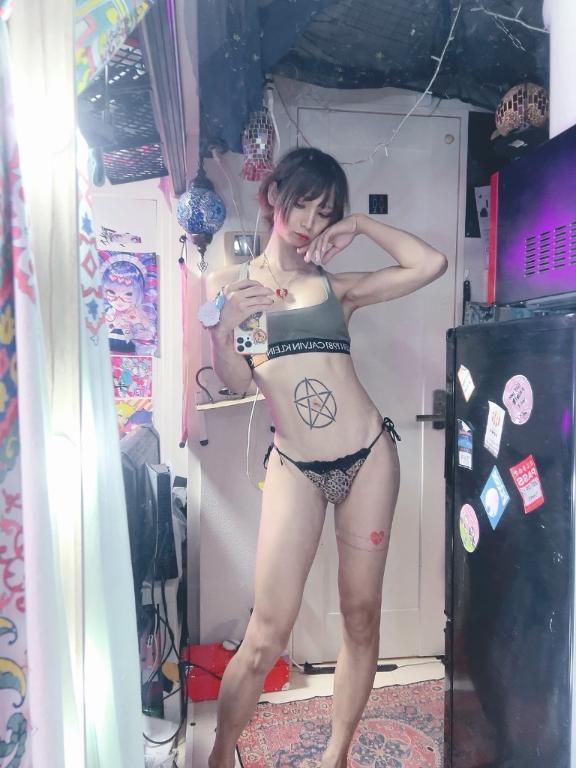 ゆな の おはようの下着姿♡