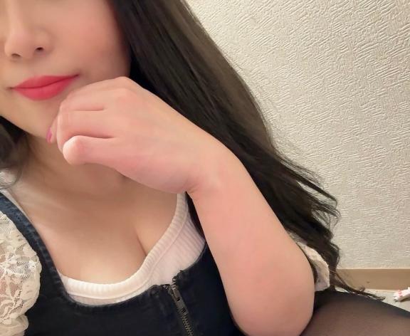 つき の こんにちわ〜