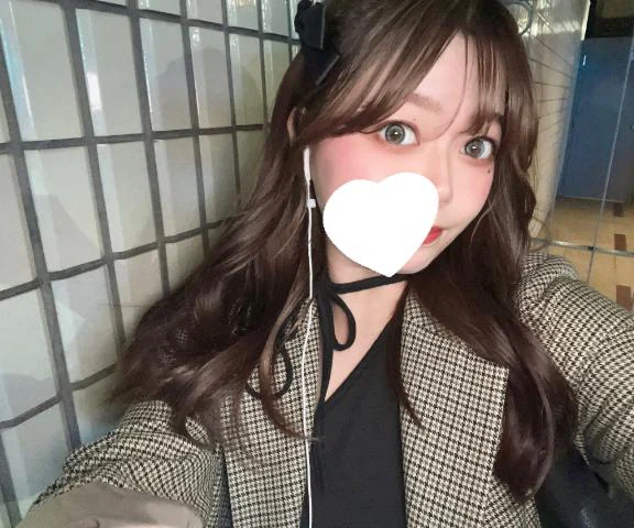 明日12時〜☁️♡