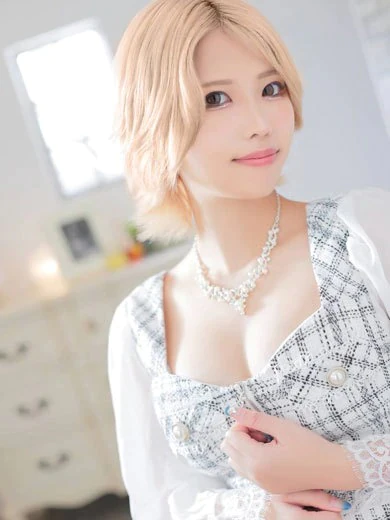 【魅惑のルーズソックス】口コミでも太鼓判！愛嬌の良さにファン続出♡