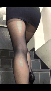 パンスト熟女はいやらしい